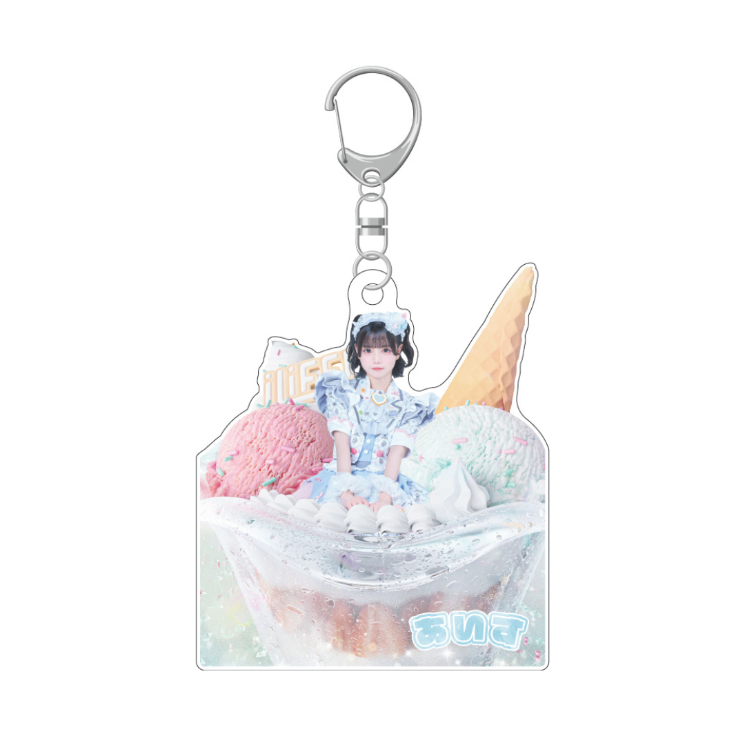iLiFE!】アクリルキーホルダー 全身カット・スイーツ衣装 ｜ Idol